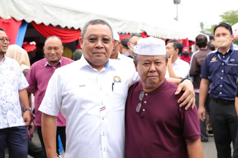KARNIVAL TANAH DAERAH BATU PAHAT TAHUN 2023 DAN PENYERAHAN HAKMILIK PARIT SIMIS DARAT, MUKIM SRI MEDAN