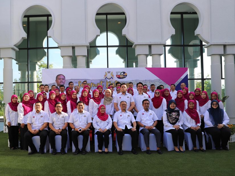 LAWATAN KERJA PENGARAH TANAH DAN GALIAN JOHOR KE PEJABAT TANAH KULAI