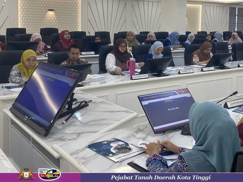 MESYUARAT JAWATANKUASA PEMANDU ICT PENTADBIRAN TANAH JOHOR BIL. 3/2025 DI PEJABAT TANAH KOTA TINGGI